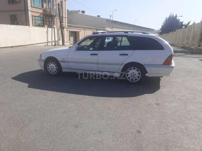 Mercedes C 220 2000, 300,000 km - 2.2 l - Bakı