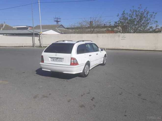 Mercedes C 220 2000, 300,000 km - 2.2 l - Bakı
