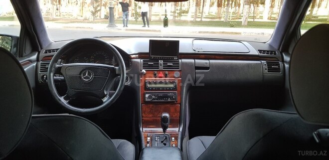 Mercedes E 230 1997, 365,000 km - 2.3 l - Bakı