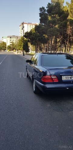 Mercedes E 230 1997, 365,000 km - 2.3 l - Bakı