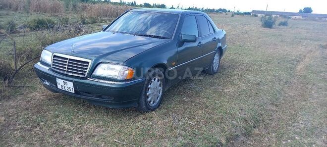 Mercedes C 220 1995, 222,000 km - 2.2 l - Quba