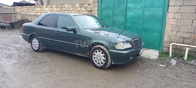 Mercedes C 220 1995, 222,000 km - 2.2 l - Quba
