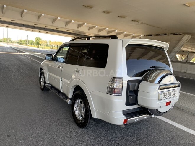 Mitsubishi Pajero 2007, 224,000 km - 3.0 l - Bakı