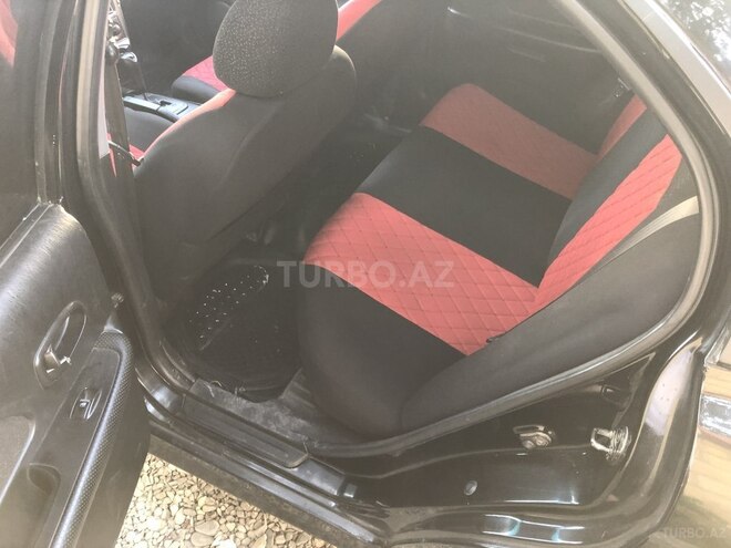 Hyundai Sonata 2003, 250,639 km - 2.0 l - Quba