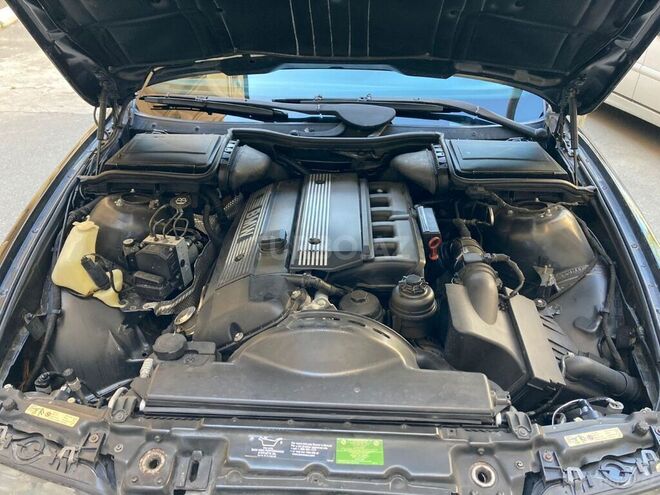 BMW 525 2001, 275,000 km - 2.5 л - Bakı