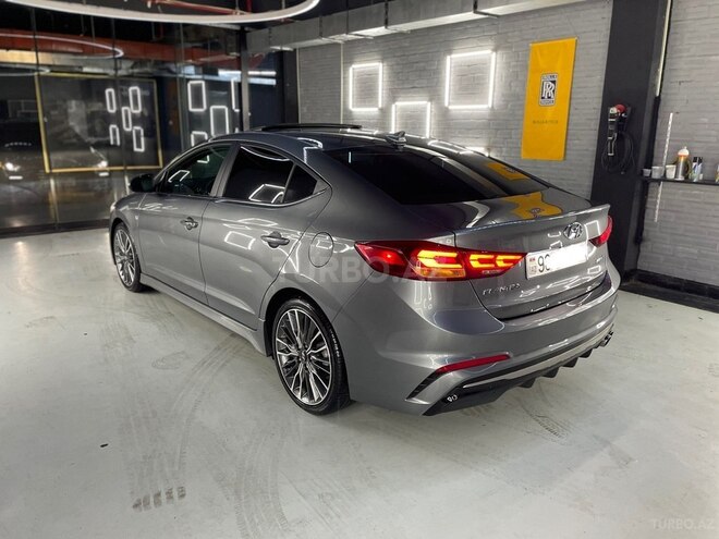 Hyundai Elantra 2018, 75,000 km - 1.6 l - Bakı
