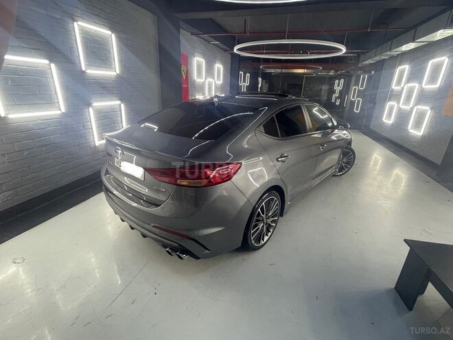 Hyundai Elantra 2018, 75,000 km - 1.6 l - Bakı