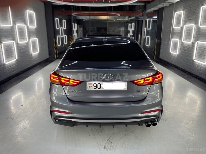 Hyundai Elantra 2018, 75,000 km - 1.6 l - Bakı
