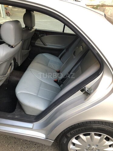 Mercedes E 220 2001, 465,000 km - 2.2 l - Bakı