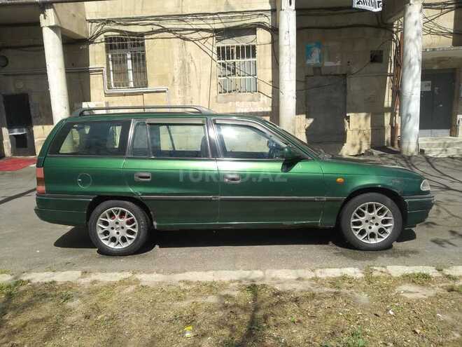 Opel Astra 1997, 285,000 km - 1.6 l - Bakı