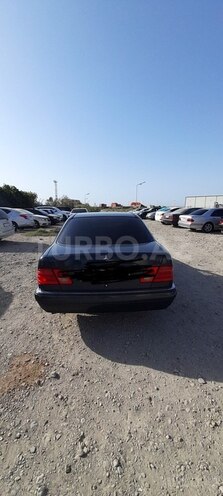 Mercedes E 200 1998, 350,000 km - 2.0 l - Bakı