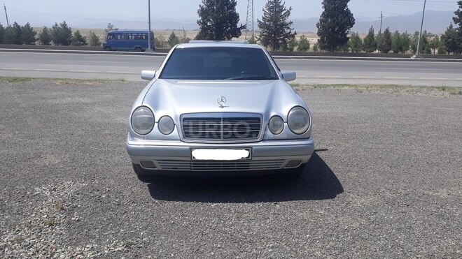 Mercedes E 200 1996, 327,000 km - 2.0 l - Gəncə