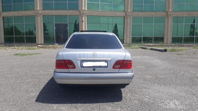 Mercedes E 200 1996, 327,000 km - 2.0 l - Gəncə