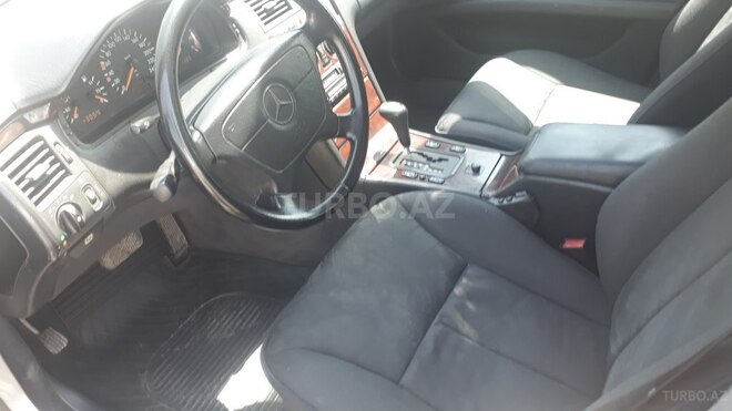 Mercedes E 200 1996, 327,000 km - 2.0 l - Gəncə