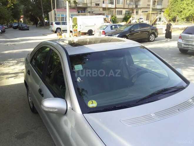 Mercedes C 220 2002, 220,000 km - 2.2 l - Bakı