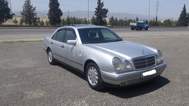 Mercedes E 200 1996, 327,000 km - 2.0 l - Gəncə