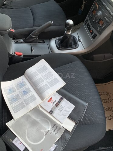 Toyota Corolla 2010, 240,000 km - 1.4 l - Bakı