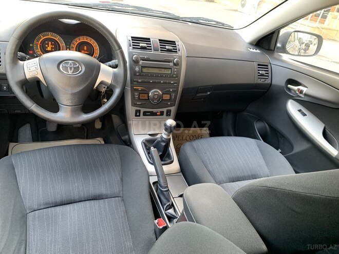 Toyota Corolla 2010, 240,000 km - 1.4 l - Bakı