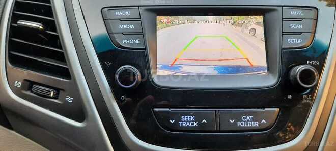 Hyundai Elantra 2015, 118,000 km - 1.8 л - Bakı