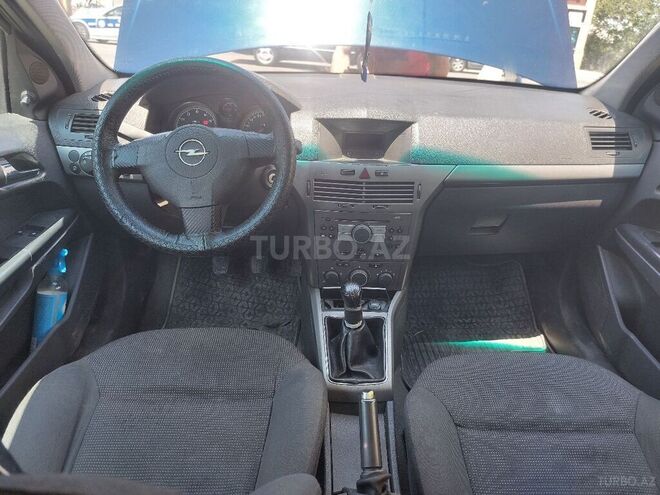 Opel Astra 2006, 260,000 km - 1.4 l - Gəncə