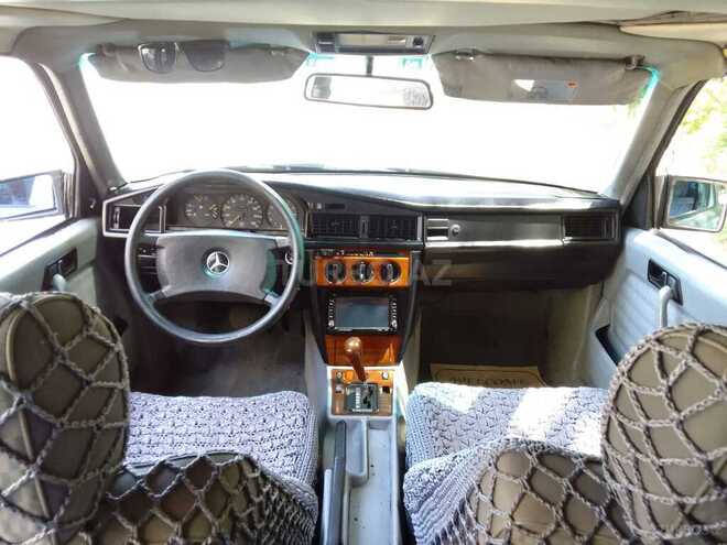 Mercedes 190 1990, 267,543 km - 2.0 l - Sumqayıt