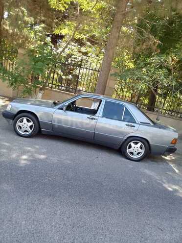 Mercedes 190 1990, 267,543 km - 2.0 l - Sumqayıt
