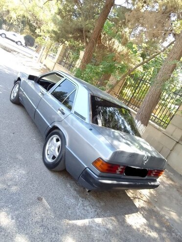 Mercedes 190 1990, 267,543 km - 2.0 l - Sumqayıt