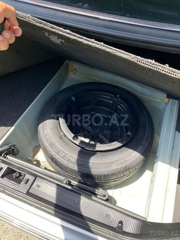 Mercedes E 220 2000, 310,000 km - 2.2 л - Bakı