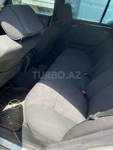 Mercedes E 220 2000, 310,000 km - 2.2 л - Bakı