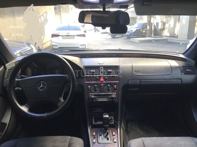 Mercedes C 230 1997, 391,000 km - 2.3 l - Bakı