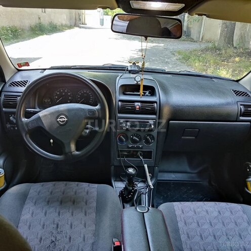 Opel Astra 2001, 180,000 km - 1.6 л - Şəki