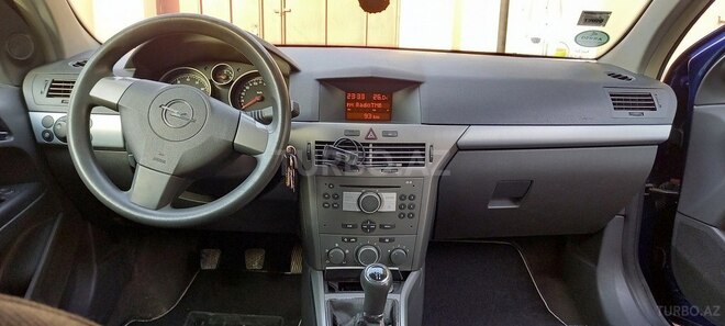 Opel Astra 2004, 221,270 km - 1.4 л - Bakı