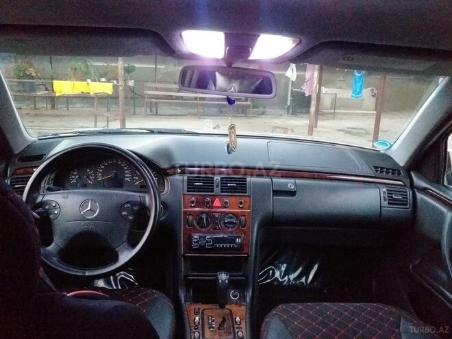 Mercedes E 240 1999, 522,340 km - 2.4 l - Tərtər