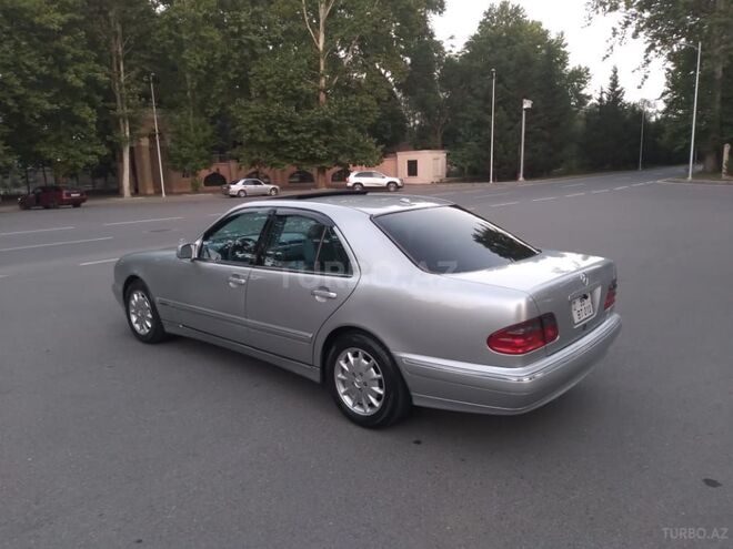 Mercedes E 320 2000, 261,000 km - 3.2 l - Mingəçevir