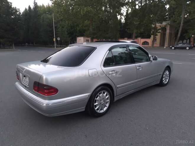 Mercedes E 320 2000, 261,000 km - 3.2 l - Mingəçevir