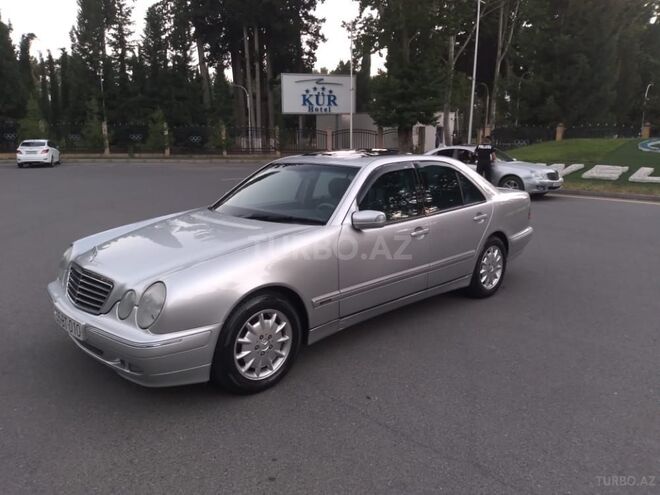Mercedes E 320 2000, 261,000 km - 3.2 l - Mingəçevir