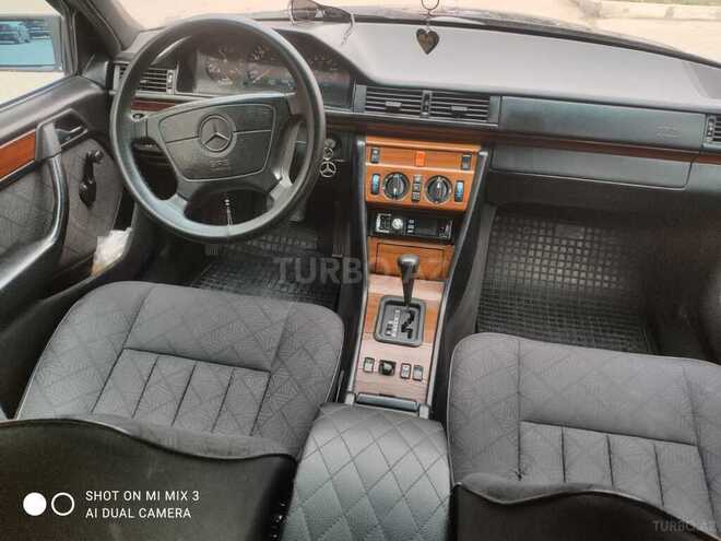 Mercedes E 200 1995, 348,976 km - 2.0 l - Bakı