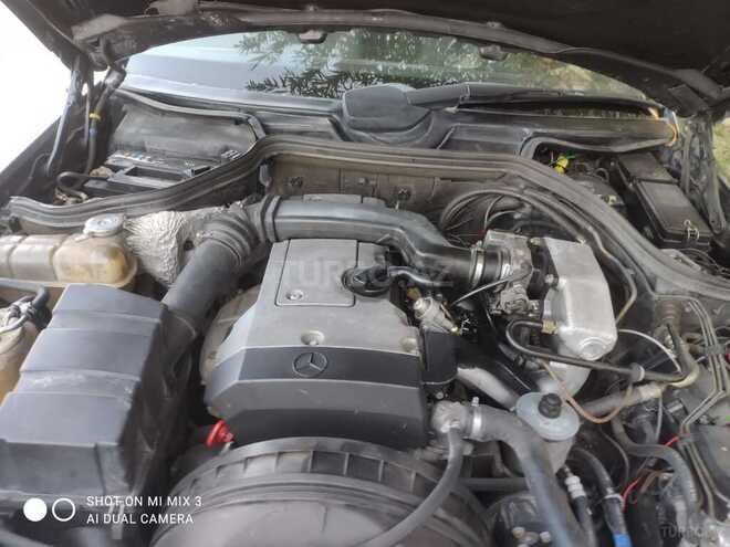 Mercedes E 200 1995, 348,976 km - 2.0 l - Bakı