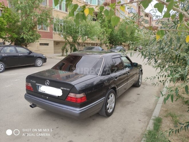 Mercedes E 200 1995, 348,976 km - 2.0 l - Bakı