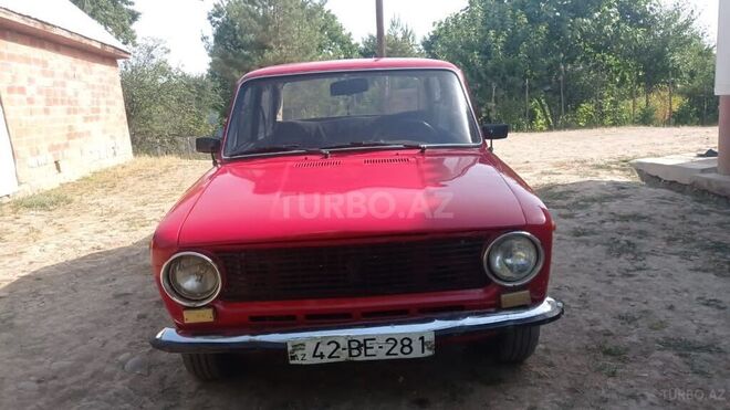 LADA (VAZ) 21011 1979, 280,000 km - 1.6 l - Salyan