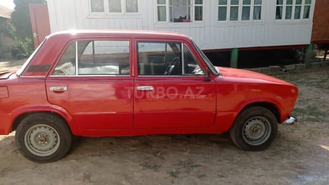 LADA (VAZ) 21011 1979, 280,000 km - 1.6 l - Salyan