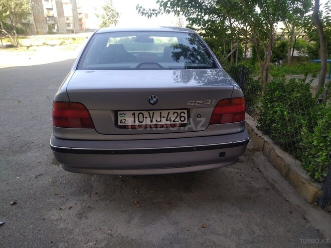 BMW 523 1996, 383,000 km - 2.5 l - Bakı