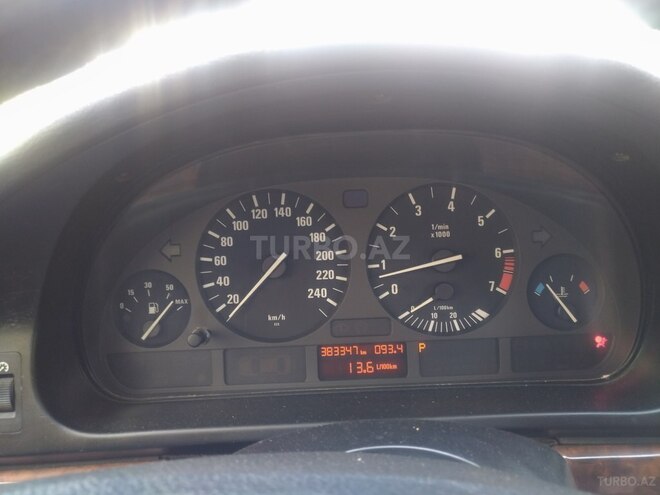 BMW 523 1996, 383,000 km - 2.5 l - Bakı