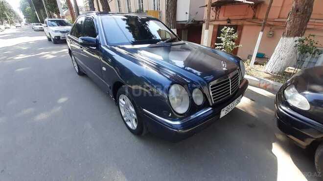 Mercedes E 220 1999, 350,000 km - 2.2 l - Qazax