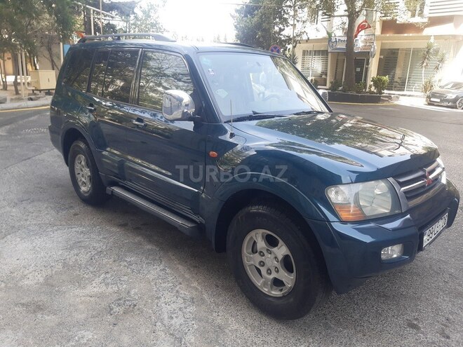 Mitsubishi Pajero 2003, 196,000 km - 3.0 l - Bakı