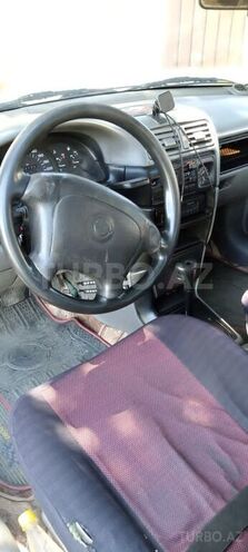 Opel Vectra 1994, 245,000 km - 2.0 l - Zaqatala