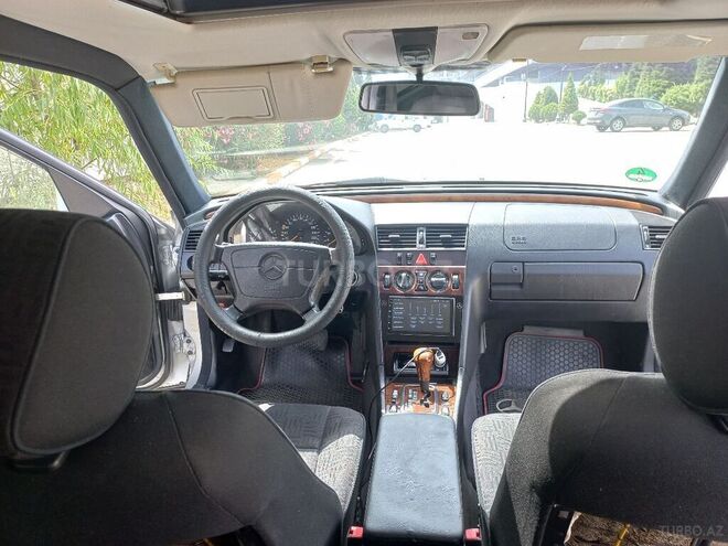 Mercedes C 200 1998, 300,000 km - 2.0 l - Balakən