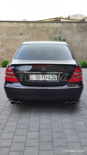 Mercedes E 240 2003, 290,000 km - 2.6 l - Bakı