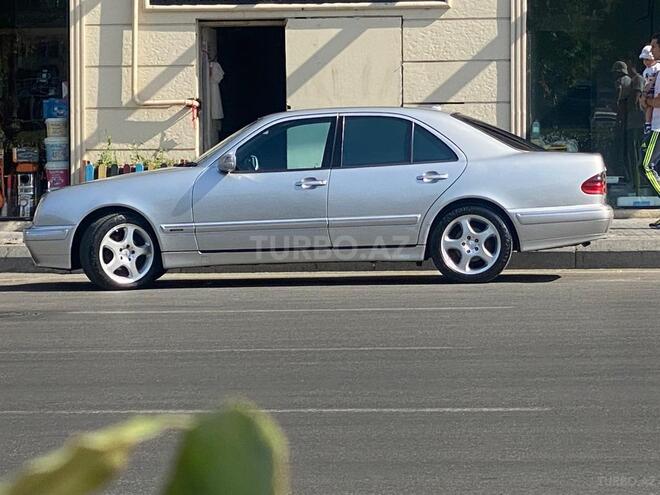 Mercedes E 220 2000, 187,000 km - 2.2 l - Bakı