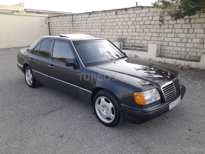 Mercedes E 220 1992, 314,526 km - 2.2 l - Sumqayıt